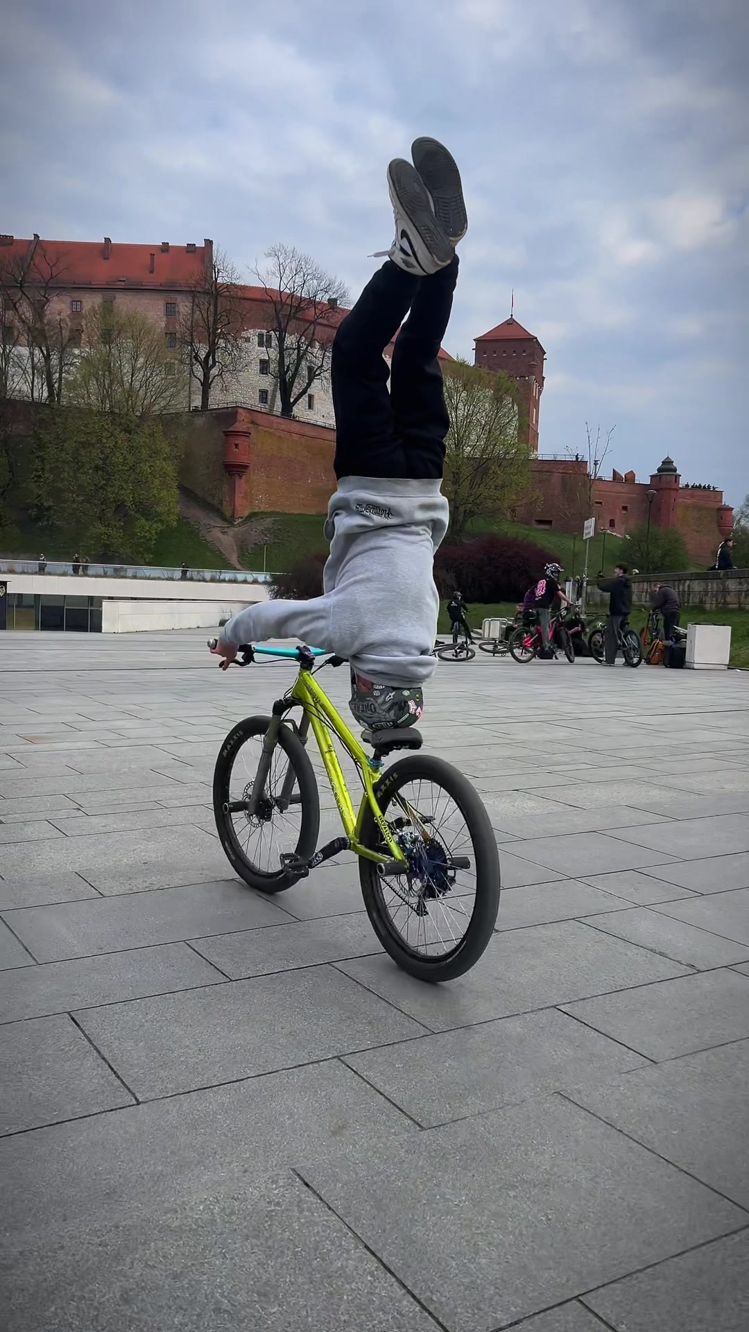 @SzymonStanter