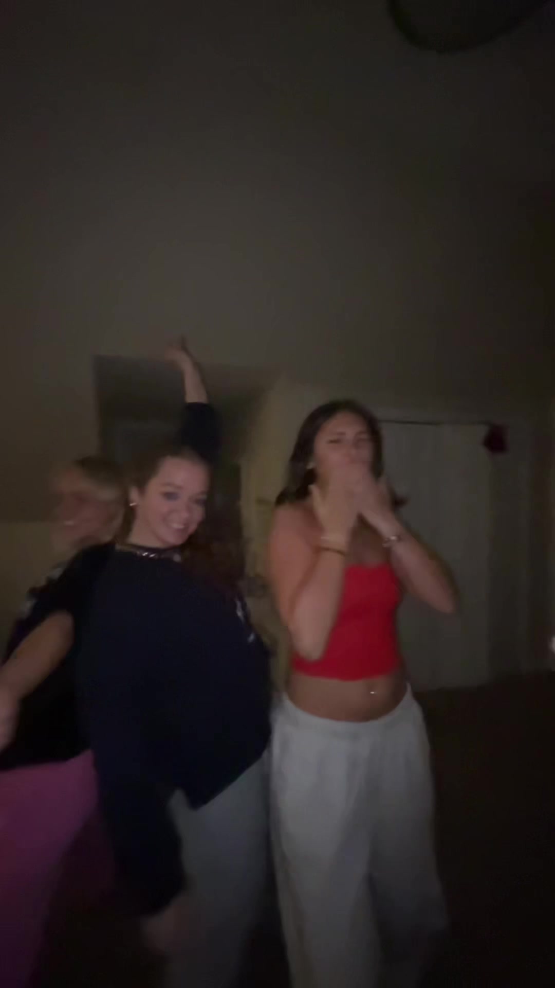 @miriamdickenss