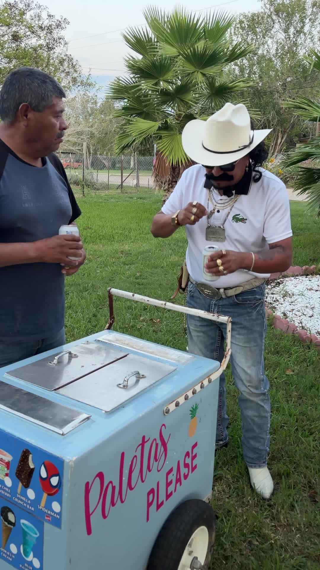 @T&iacute;o Chivalo
