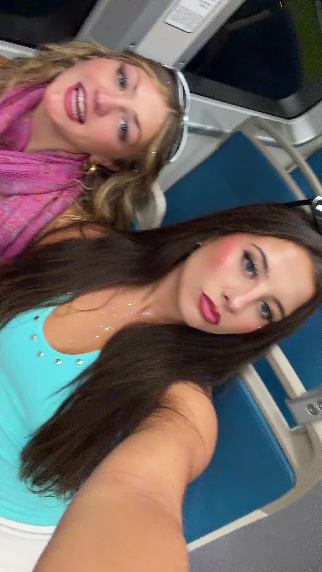 @arielloveskittens