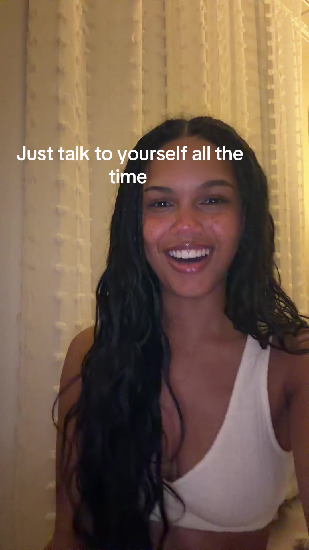 @🧔🏾&zwj;♀️