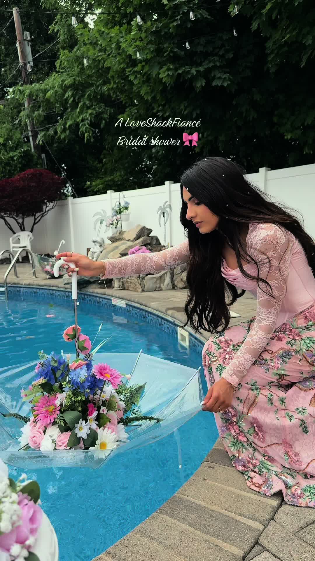 @HenaMokaria