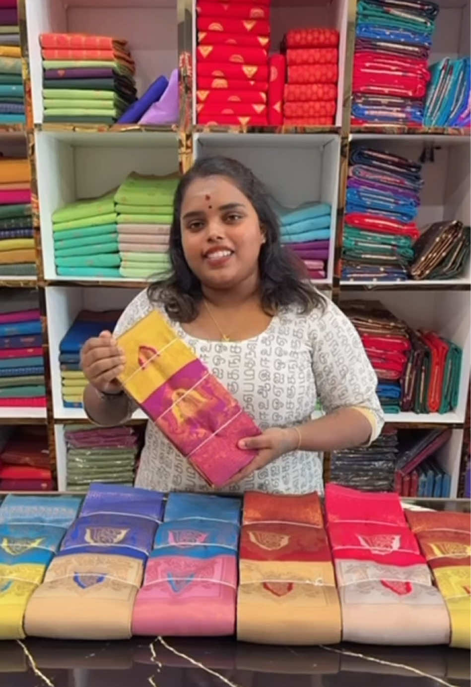 @SAAMITA SILKS