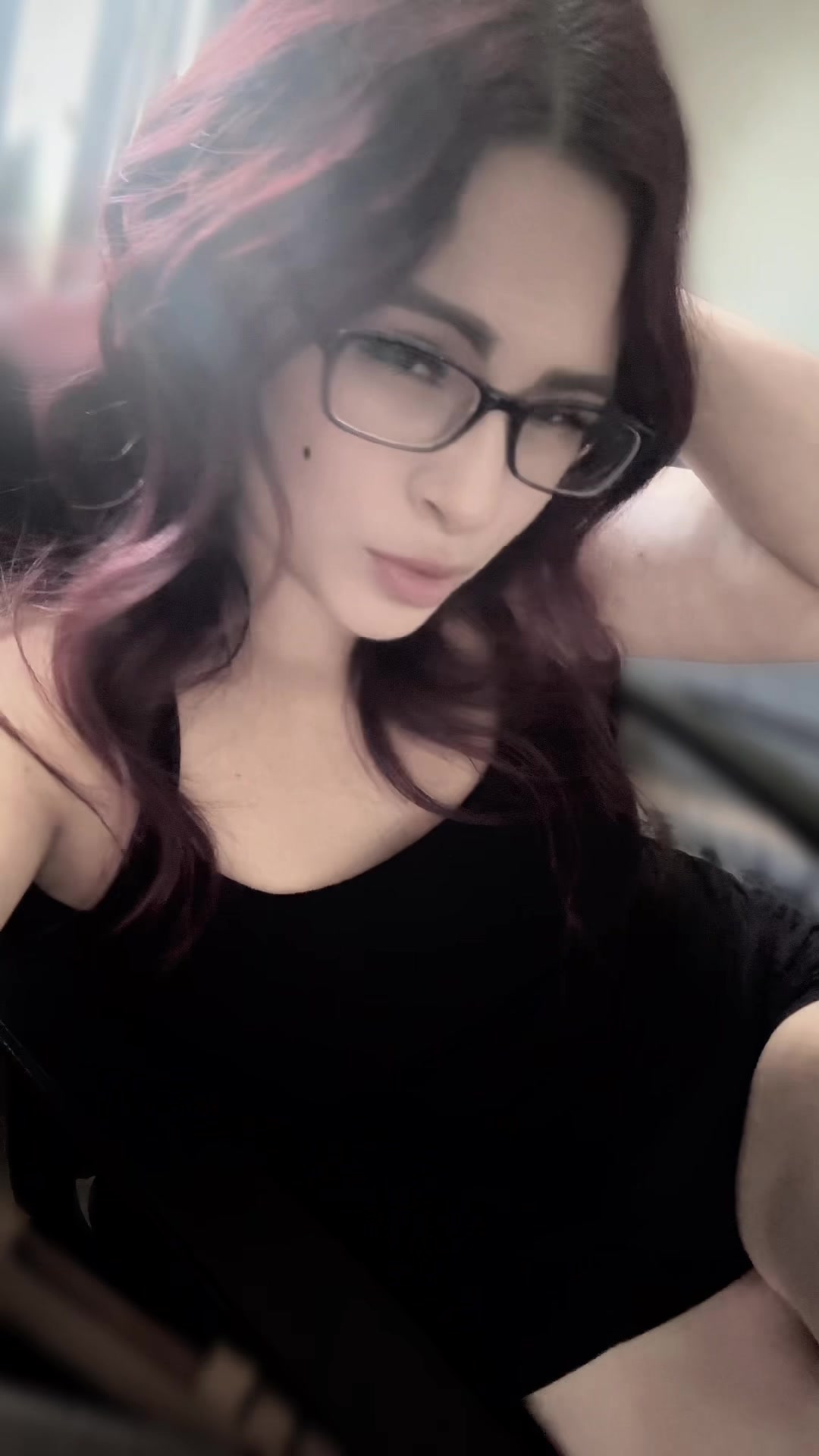 @KittynIza