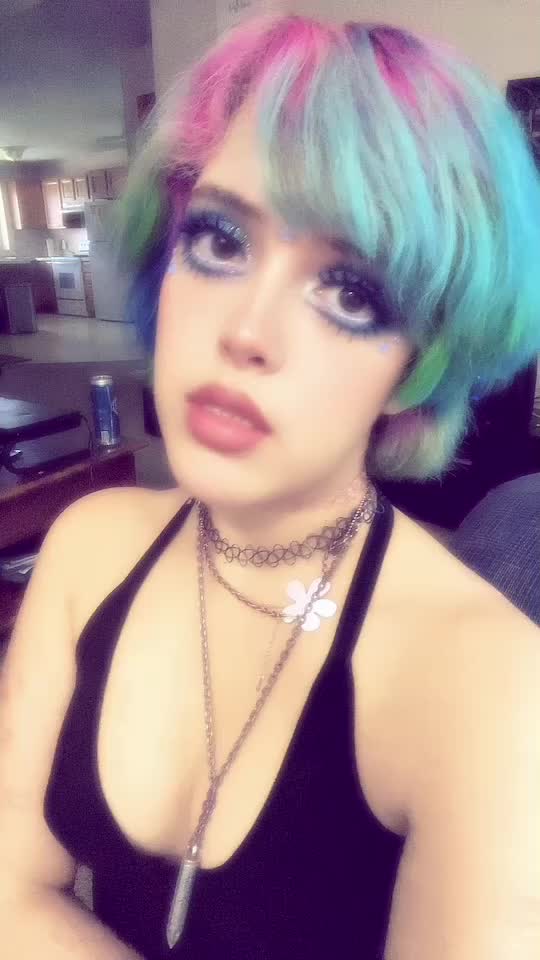 @l1v1ng4l0v3