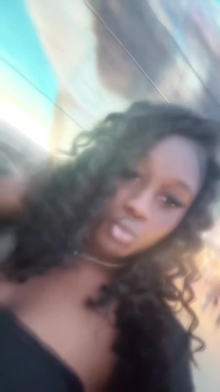 @Niyaa💋