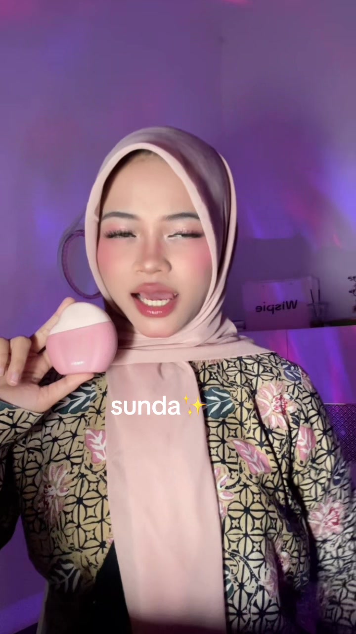 @heeyrenaa