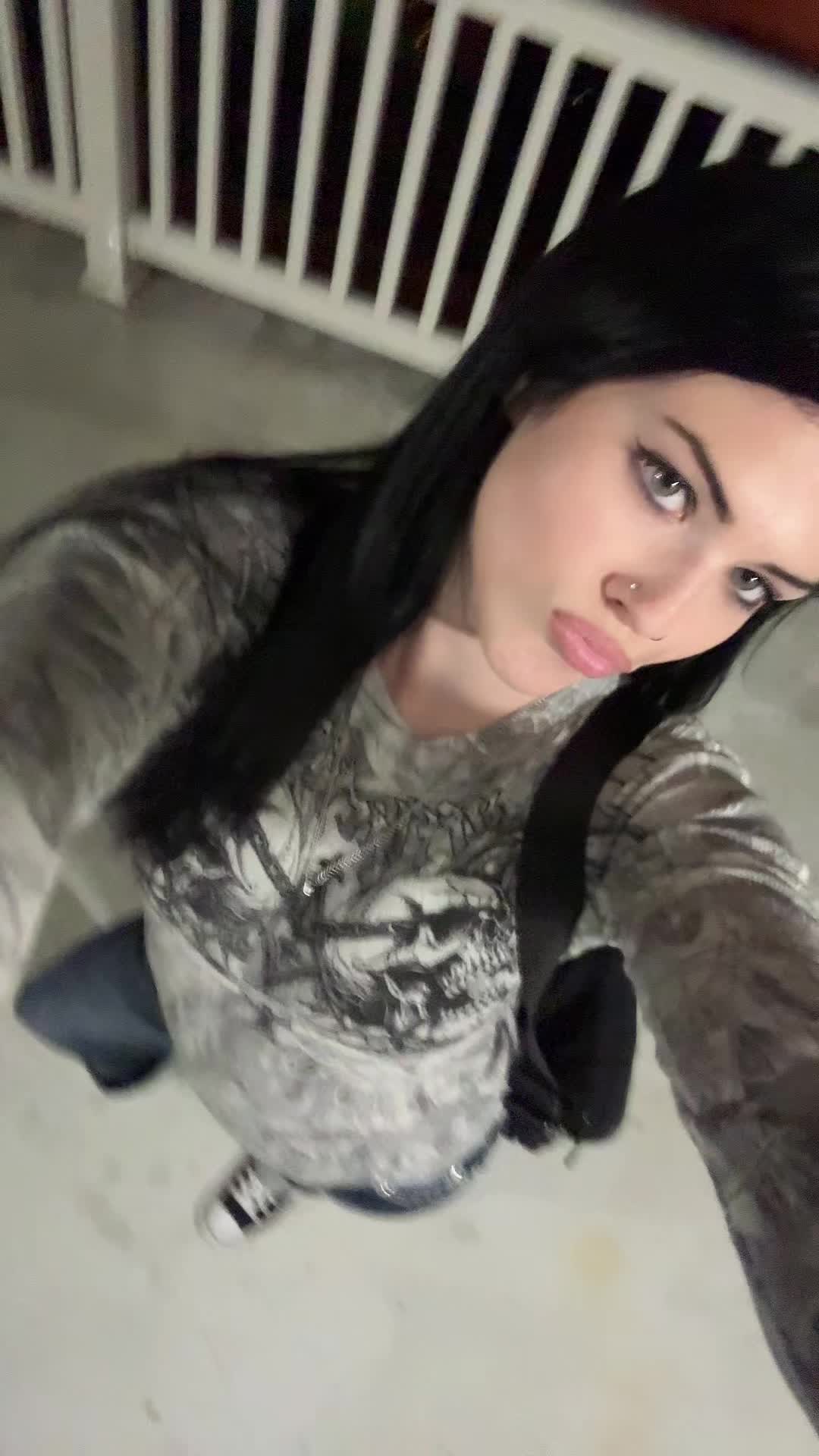 @Livvi