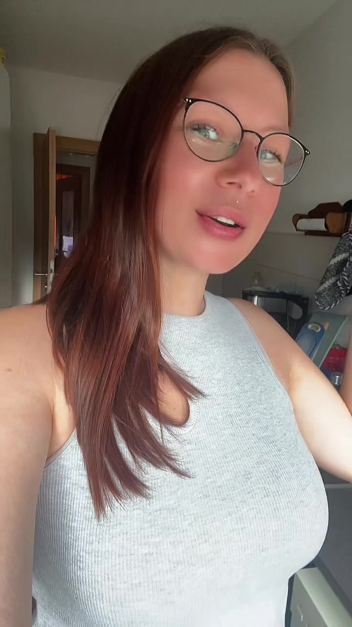 @H0n3y