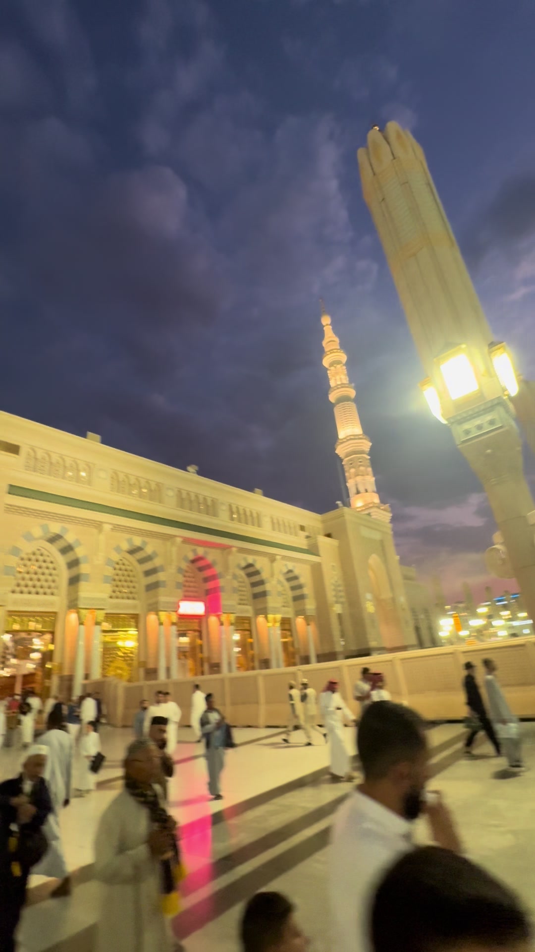 @HamzaHere007