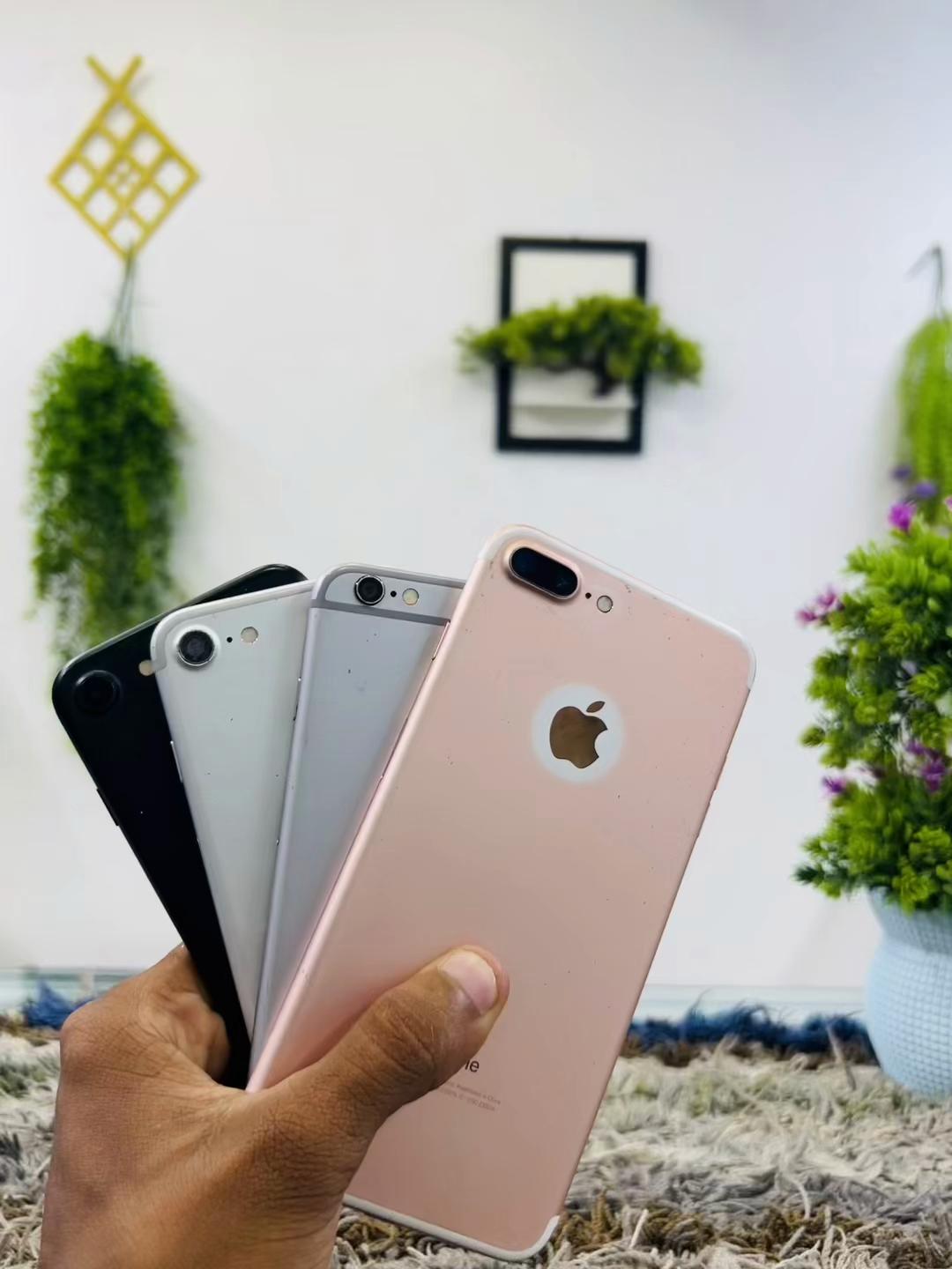@Phone Corner