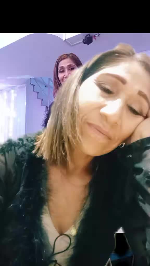@nomi_molina