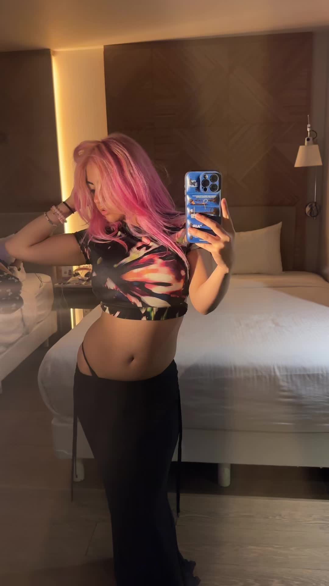 @Crazypink