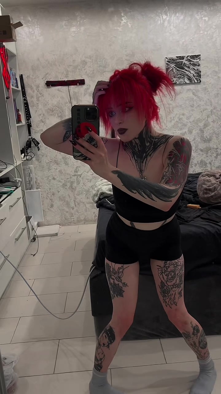 @Tsukini_suka🍅