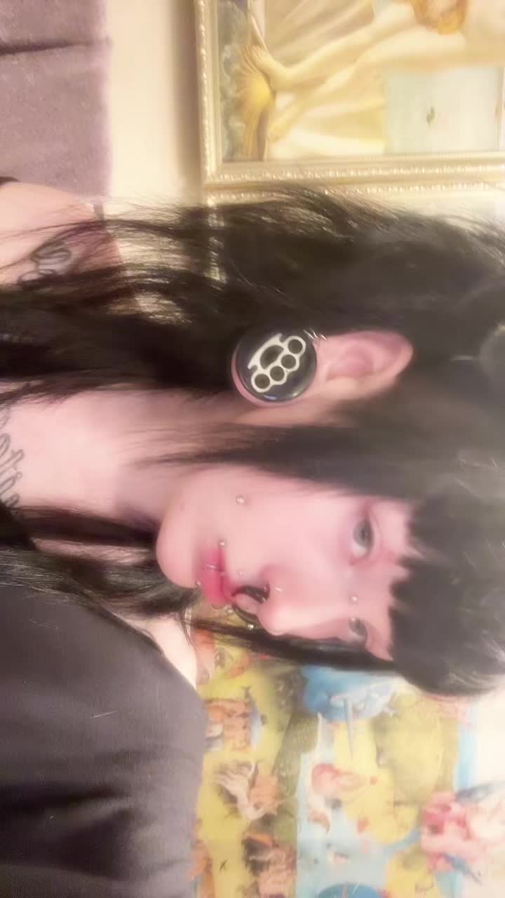 @audreysaysmeow