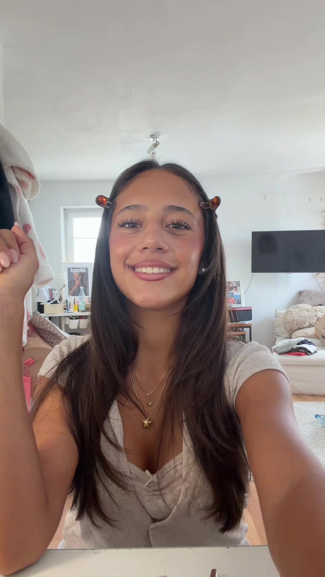 @Valentina🧁