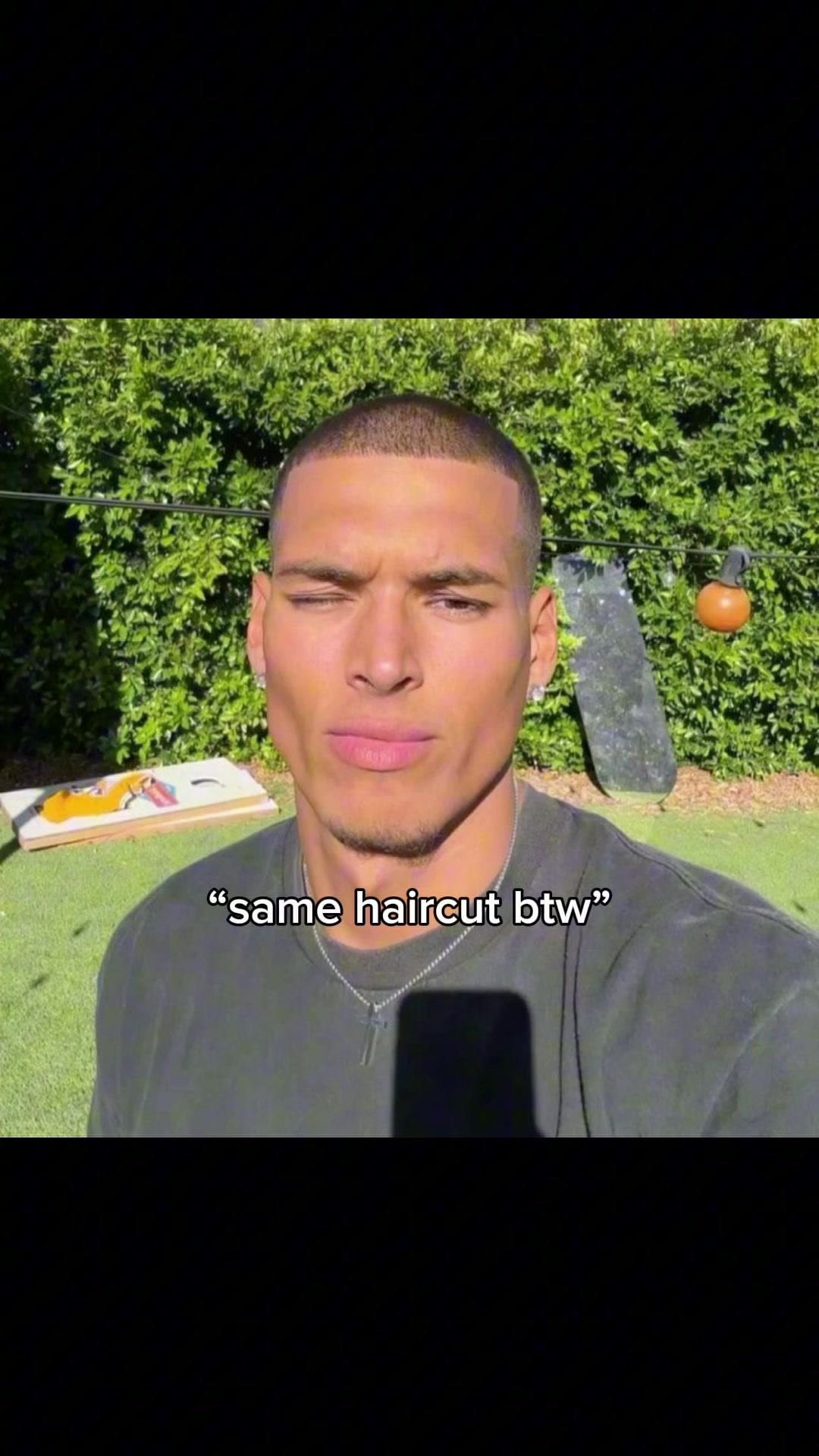 @scrollfeed_
