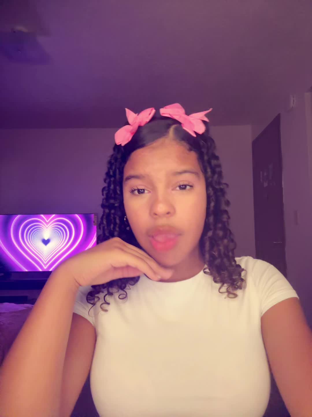 @𝓝𝓪𝔂🎀