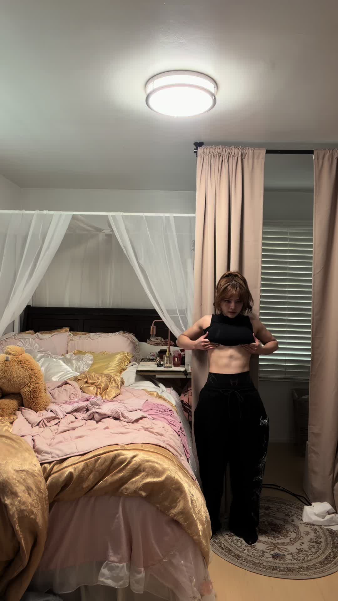 @dommymommytiff