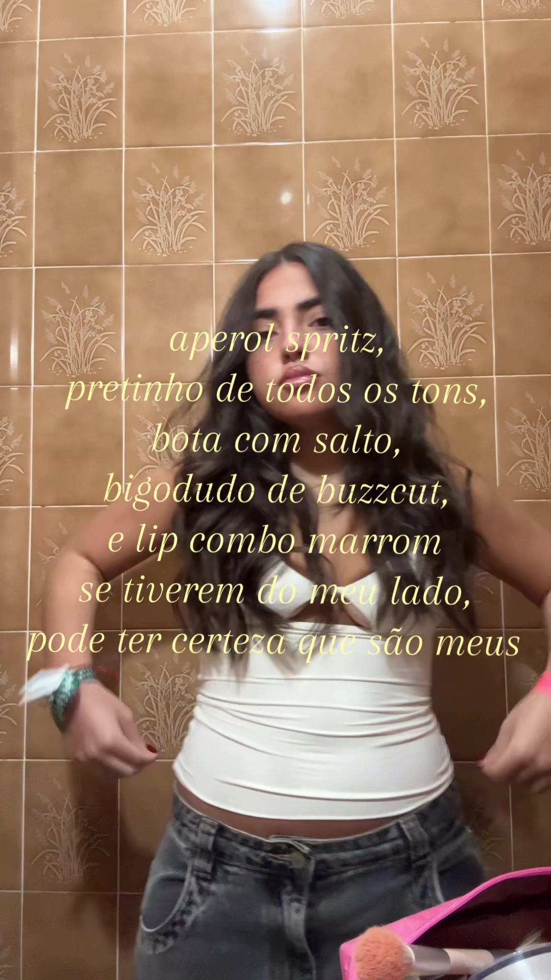 @lívia