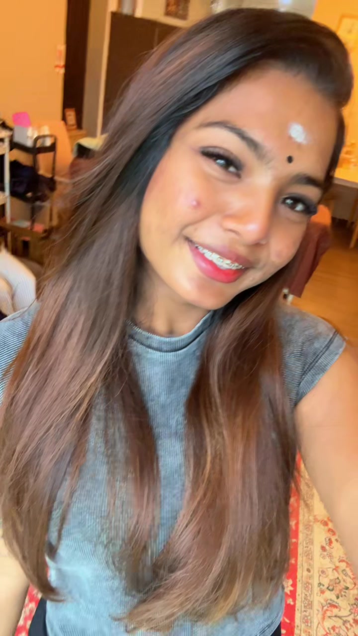 @Dvyaa🤍🌼