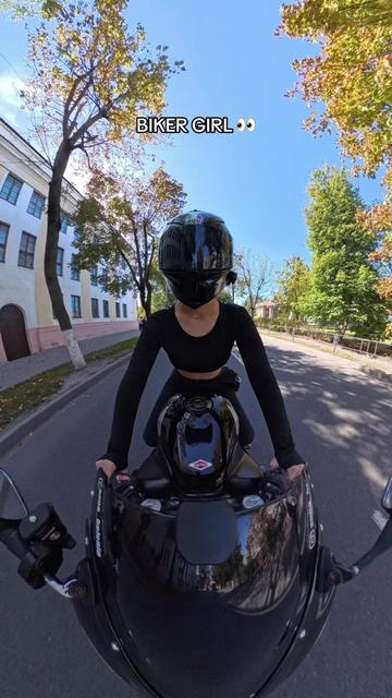 @Anya_moto