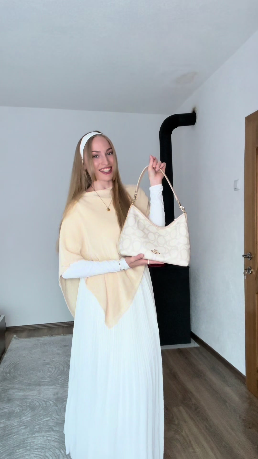 @Isabella