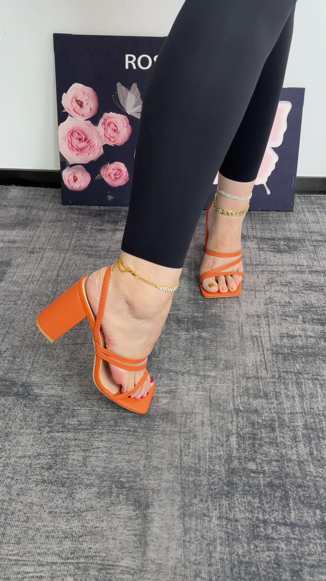 @Monica_fashion