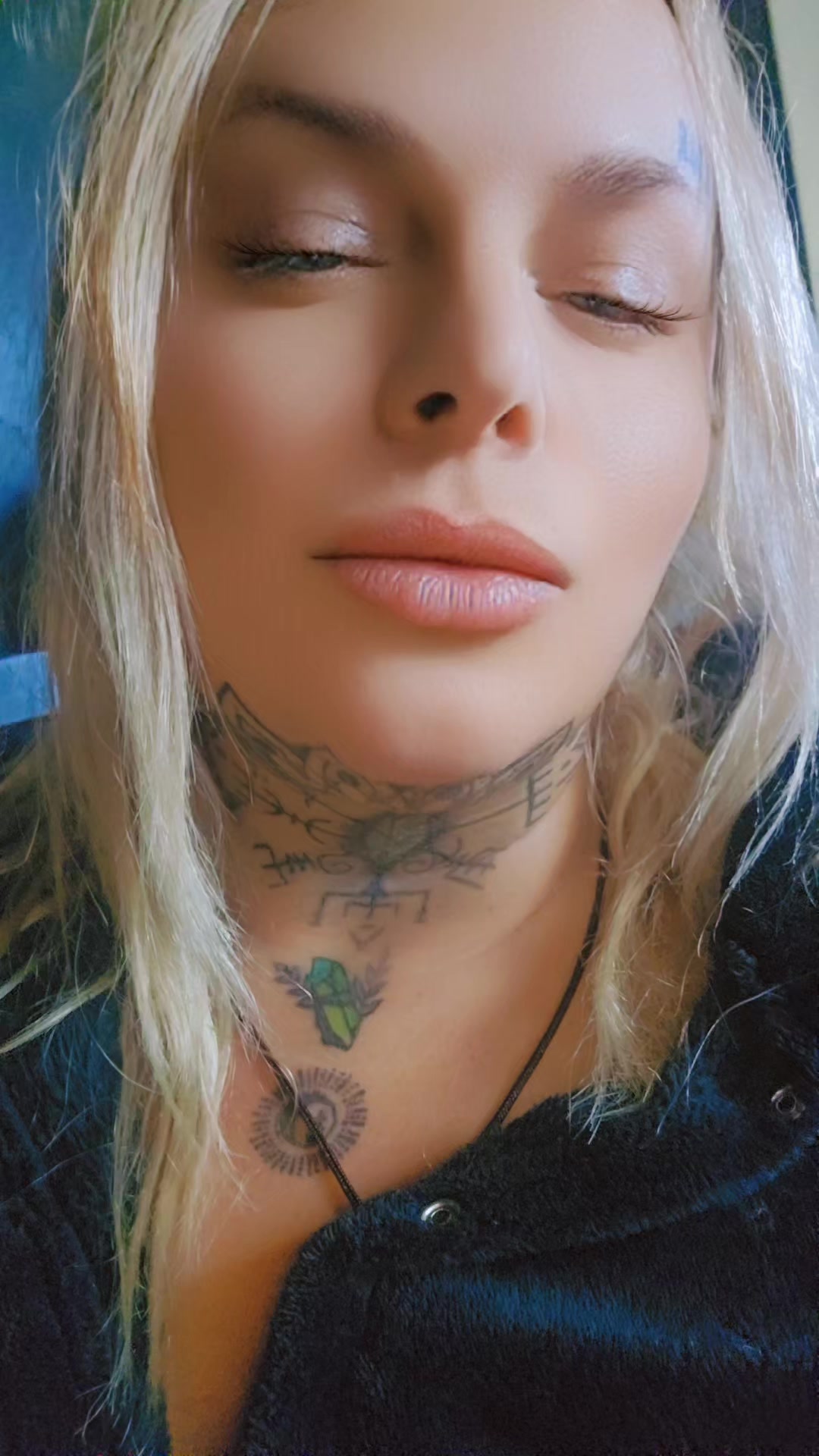 @LiLFoXy ๐ฆ