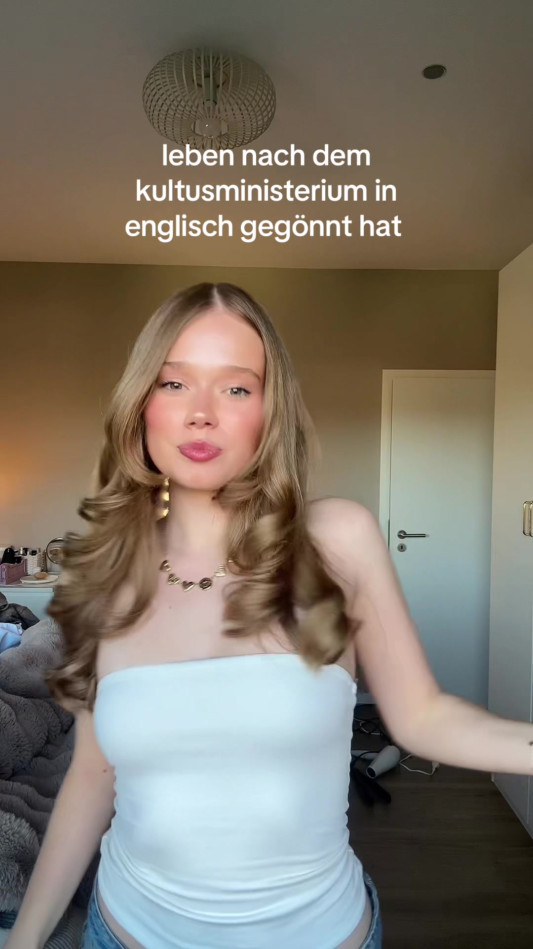 @𝐴𝑙𝑖𝑛𝑎