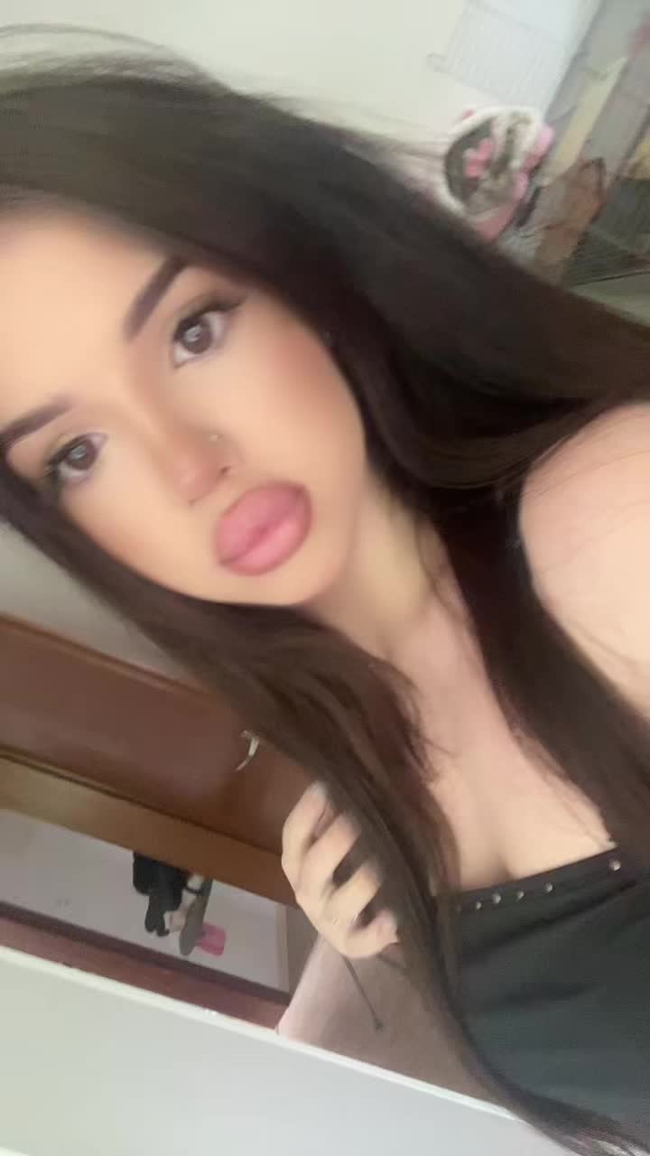 @ellischna