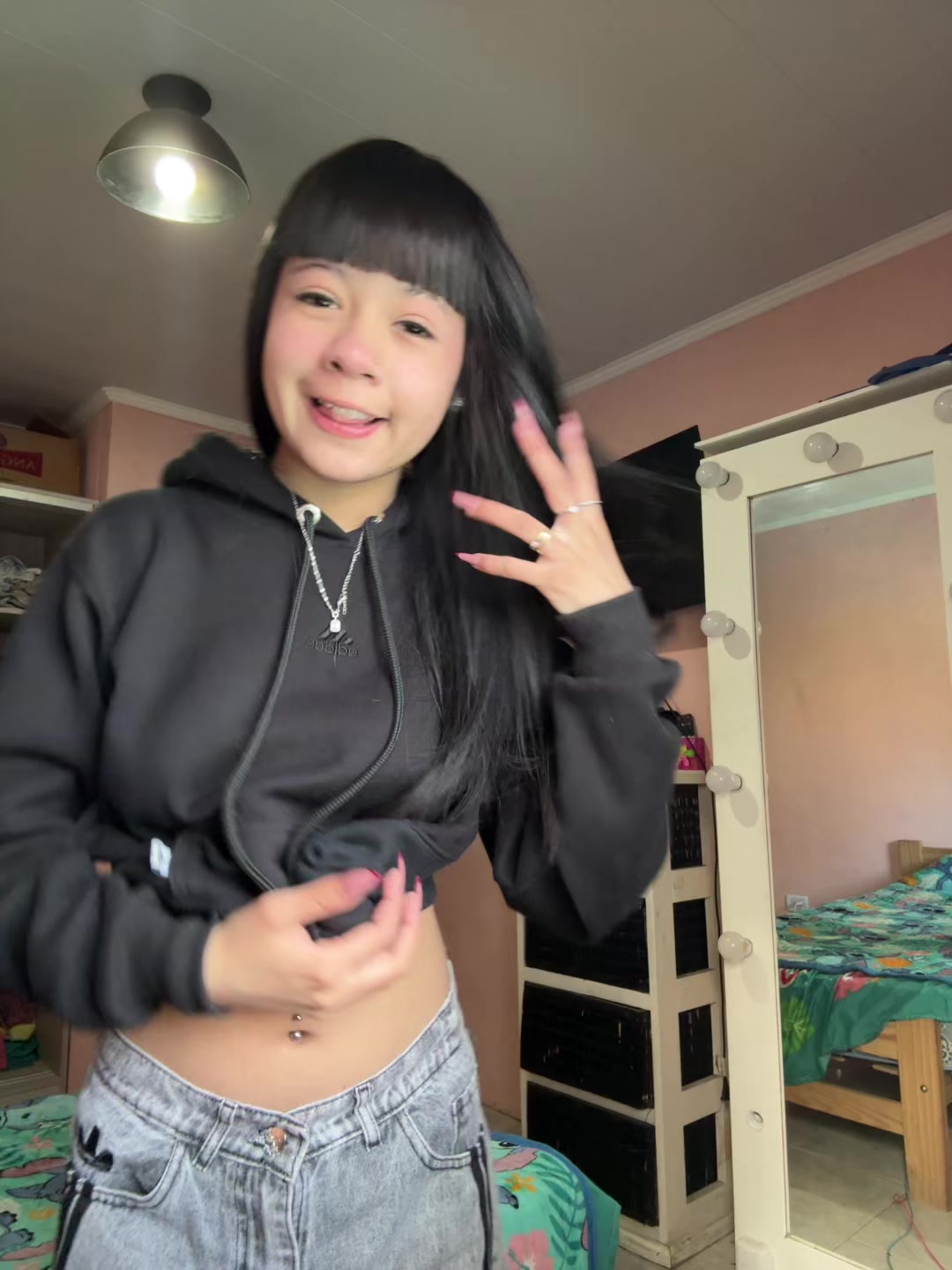 @miaanicolaa2