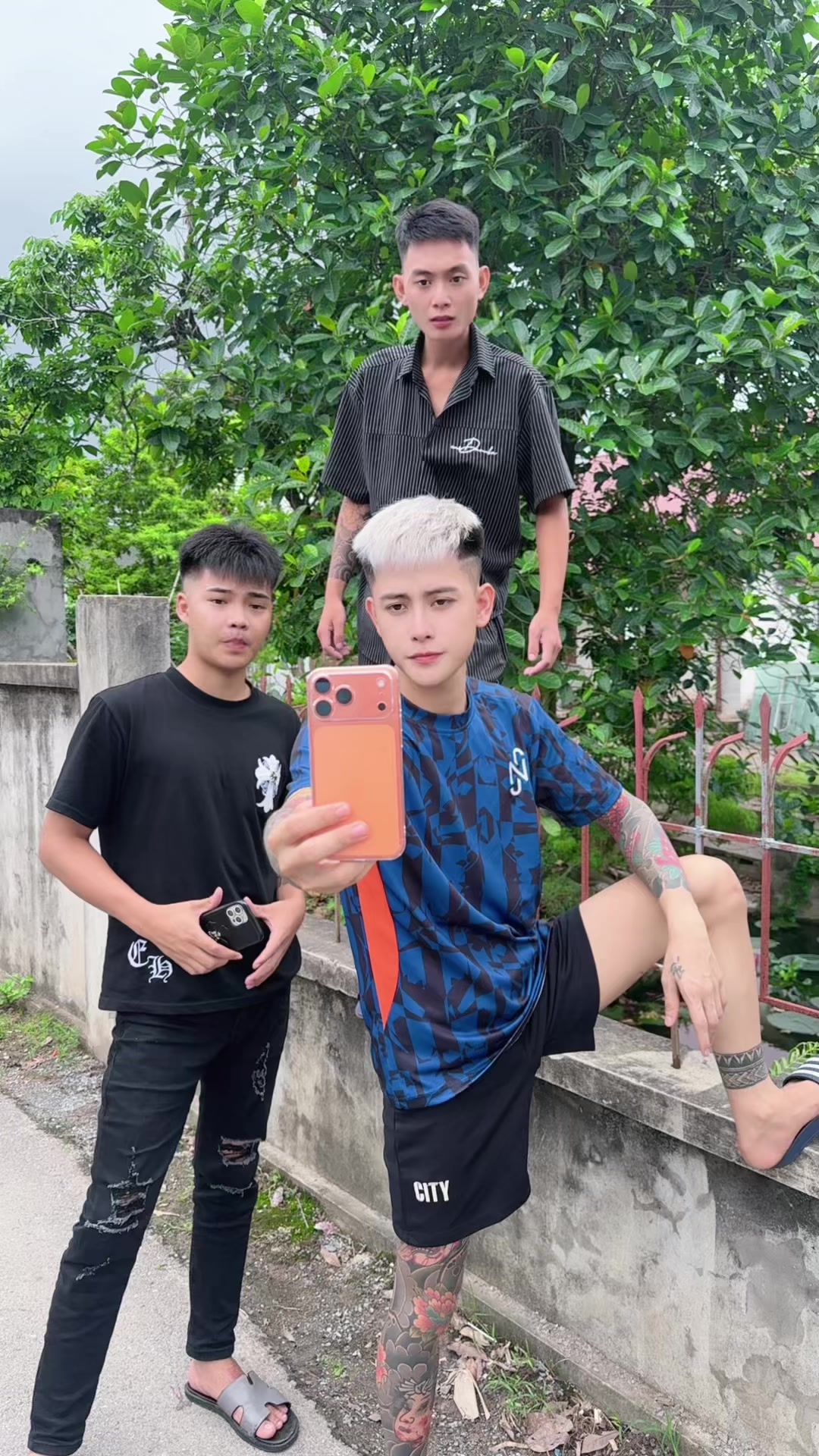 @Ki&ecirc;n Chổi ✅