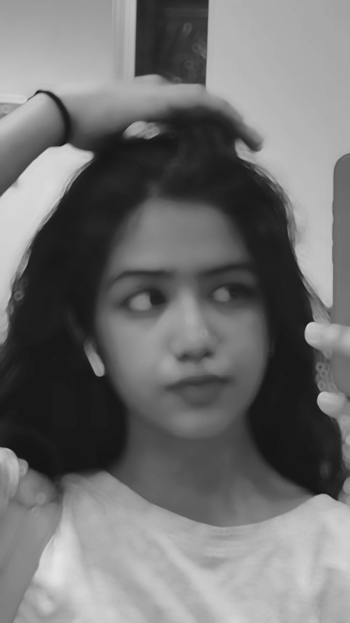 @DiVyaa🦭🤍