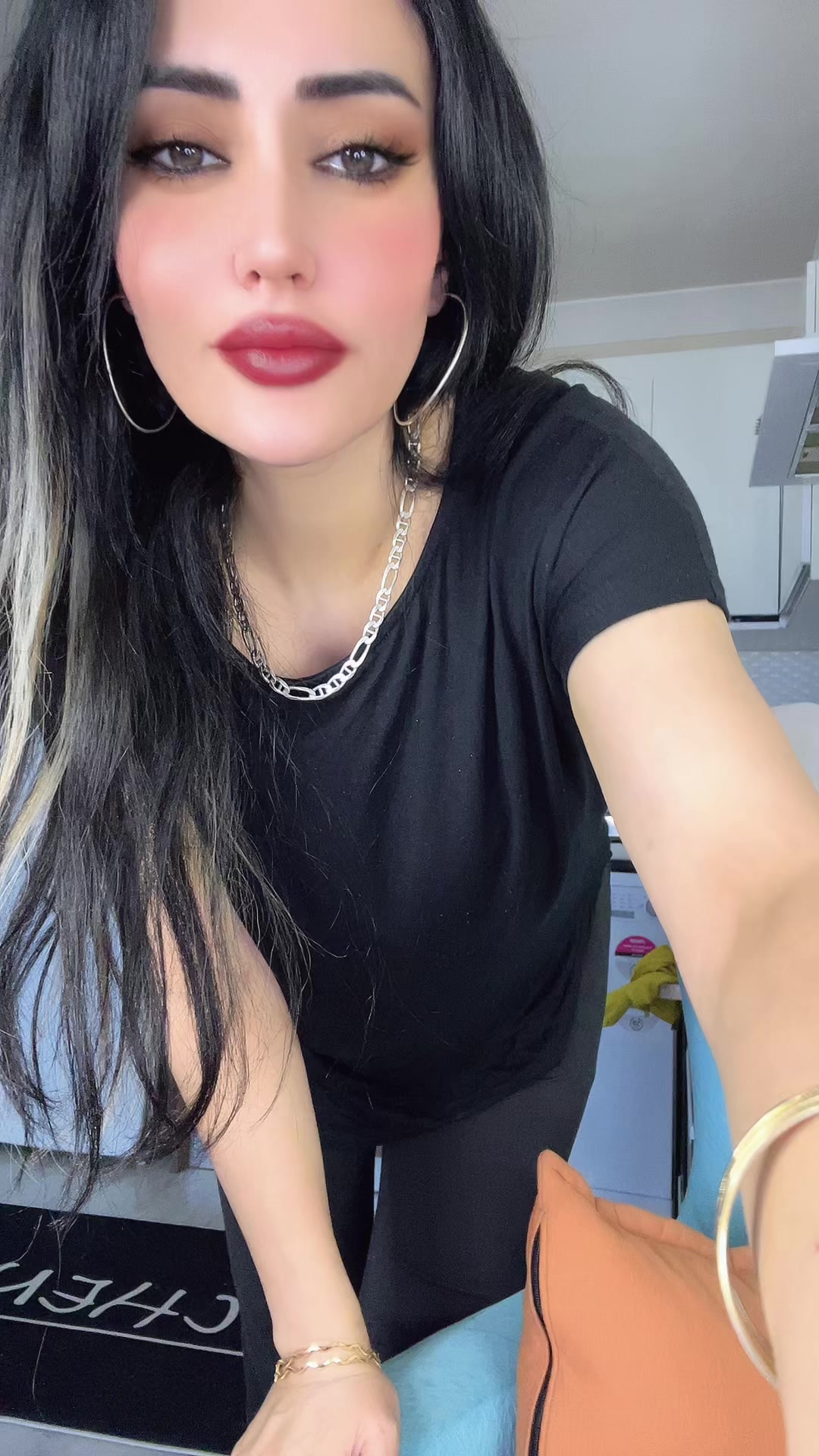 @Cyd06