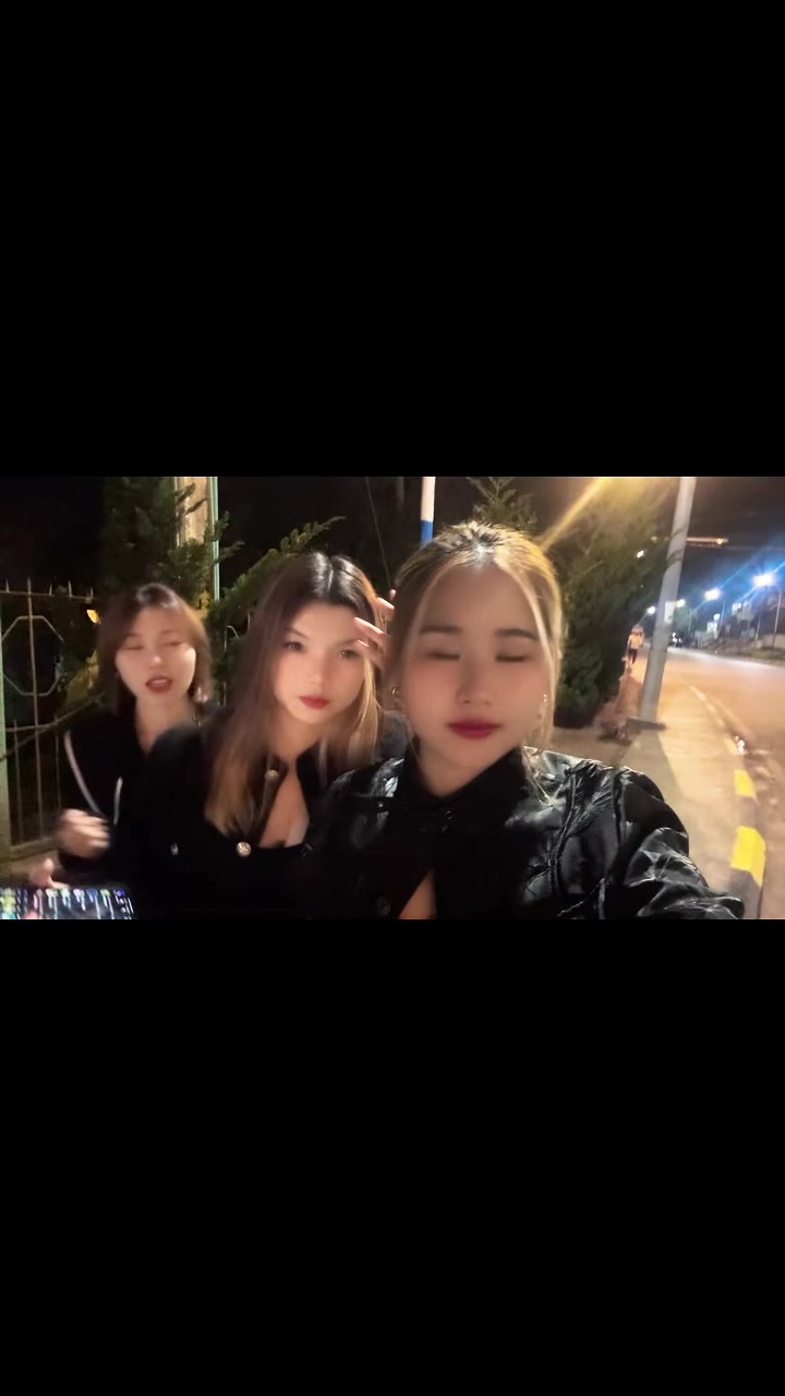 @💄Nang Htet 🫦👀