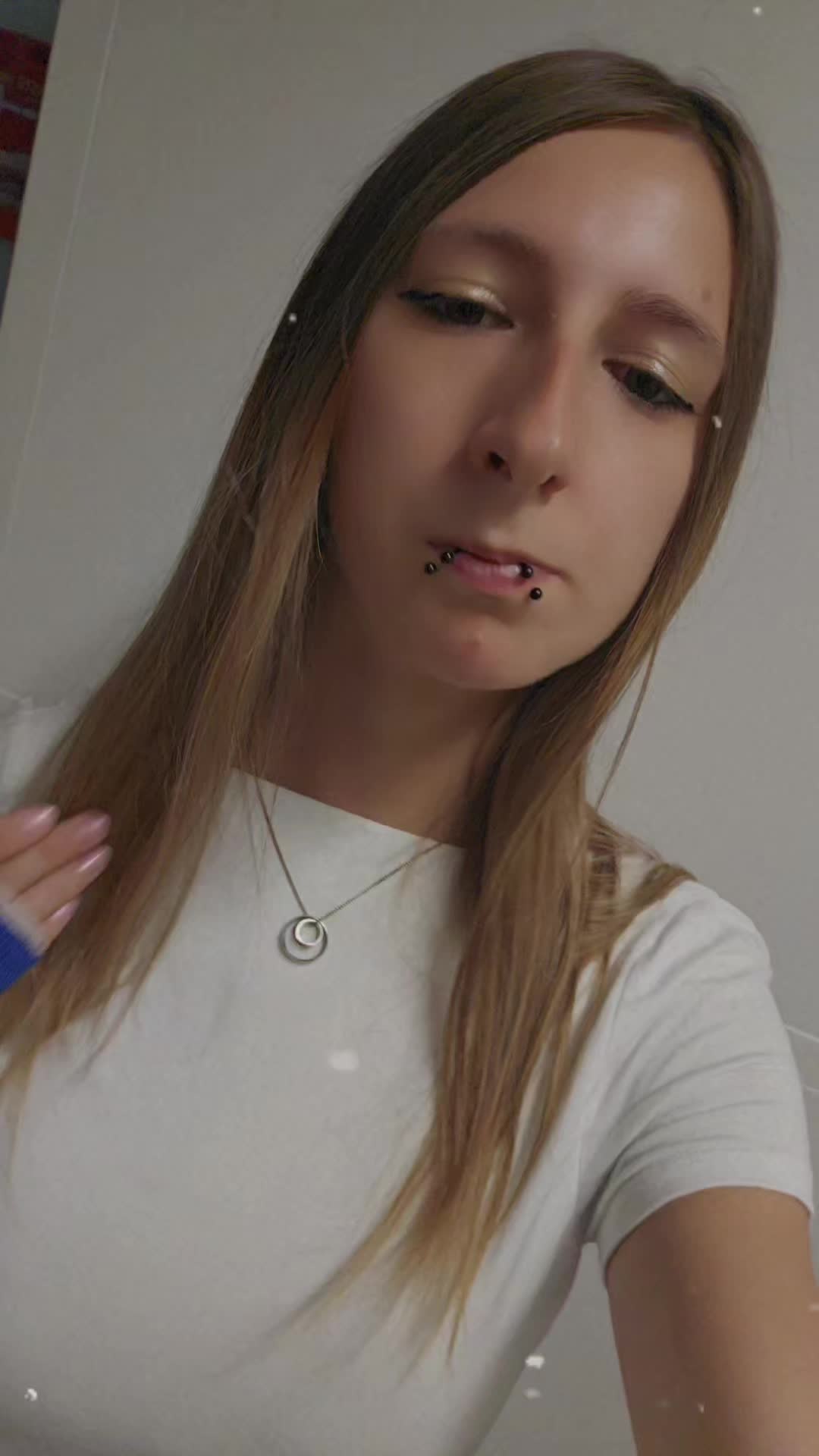 @Kitty_T.L