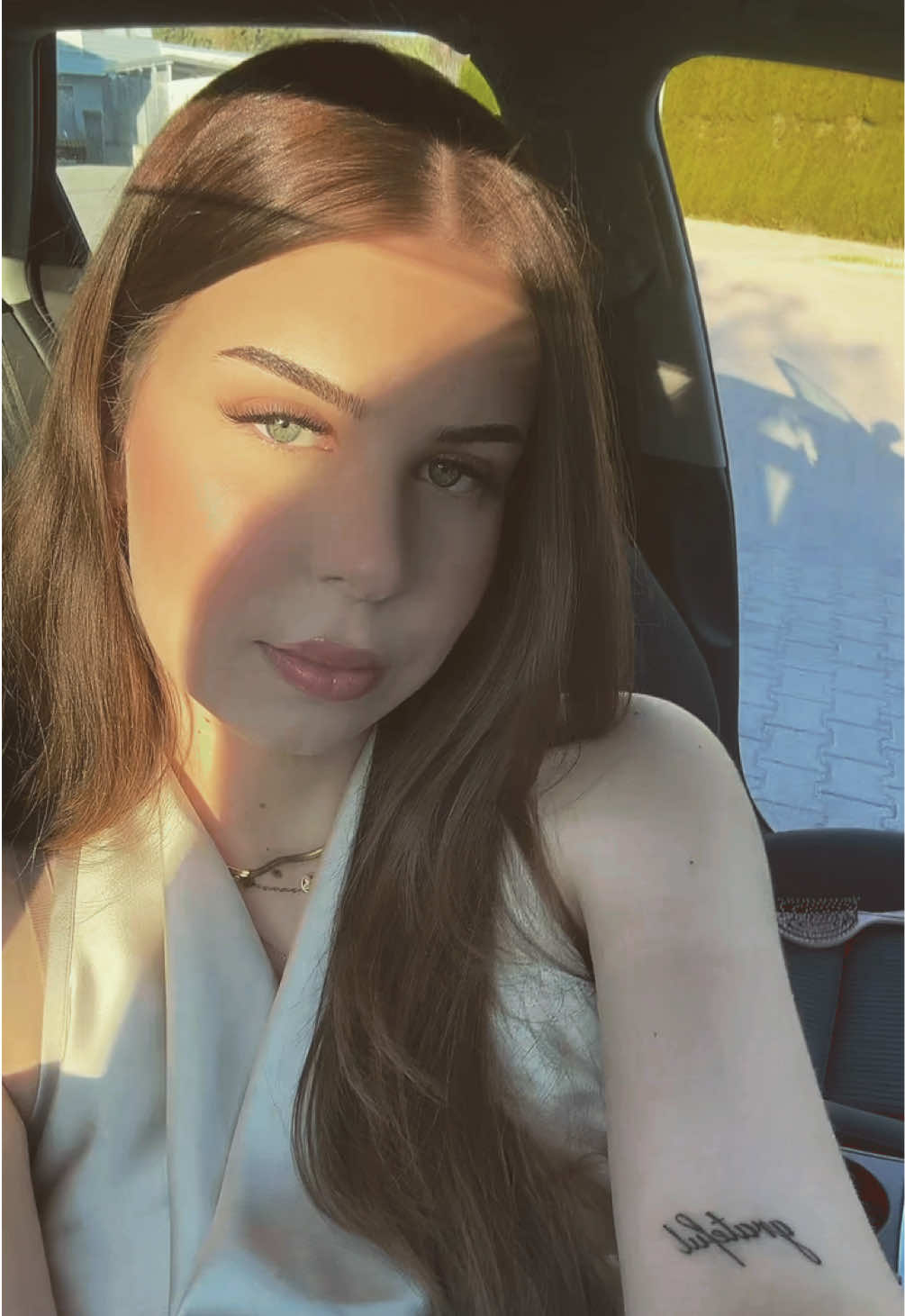 @E