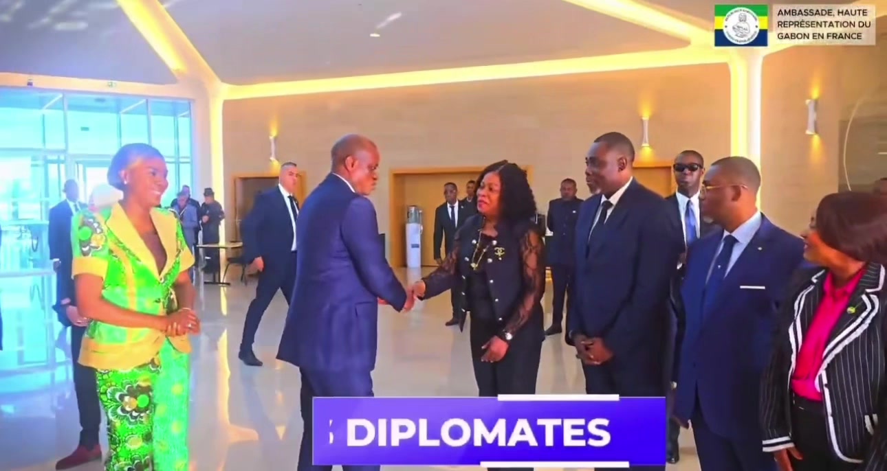 @A VOUS LA Ve RÉPUBLIQUE 🇬🇦