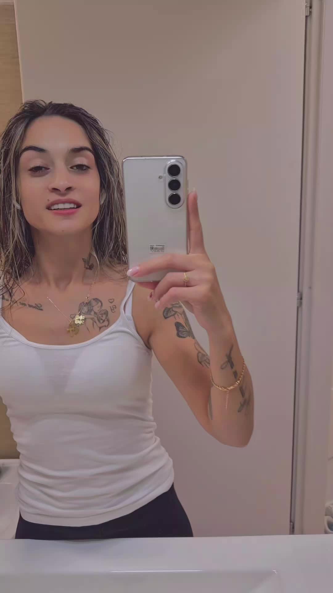 @anaiasmyna2020