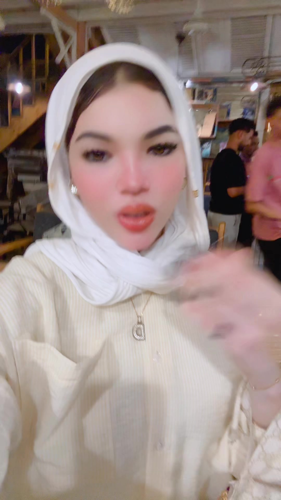 @لفي بينا ي (دنيا)
