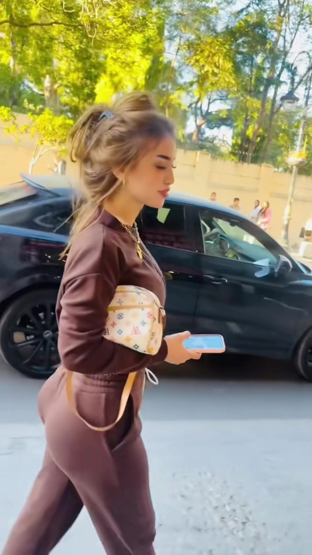@ayladz1
