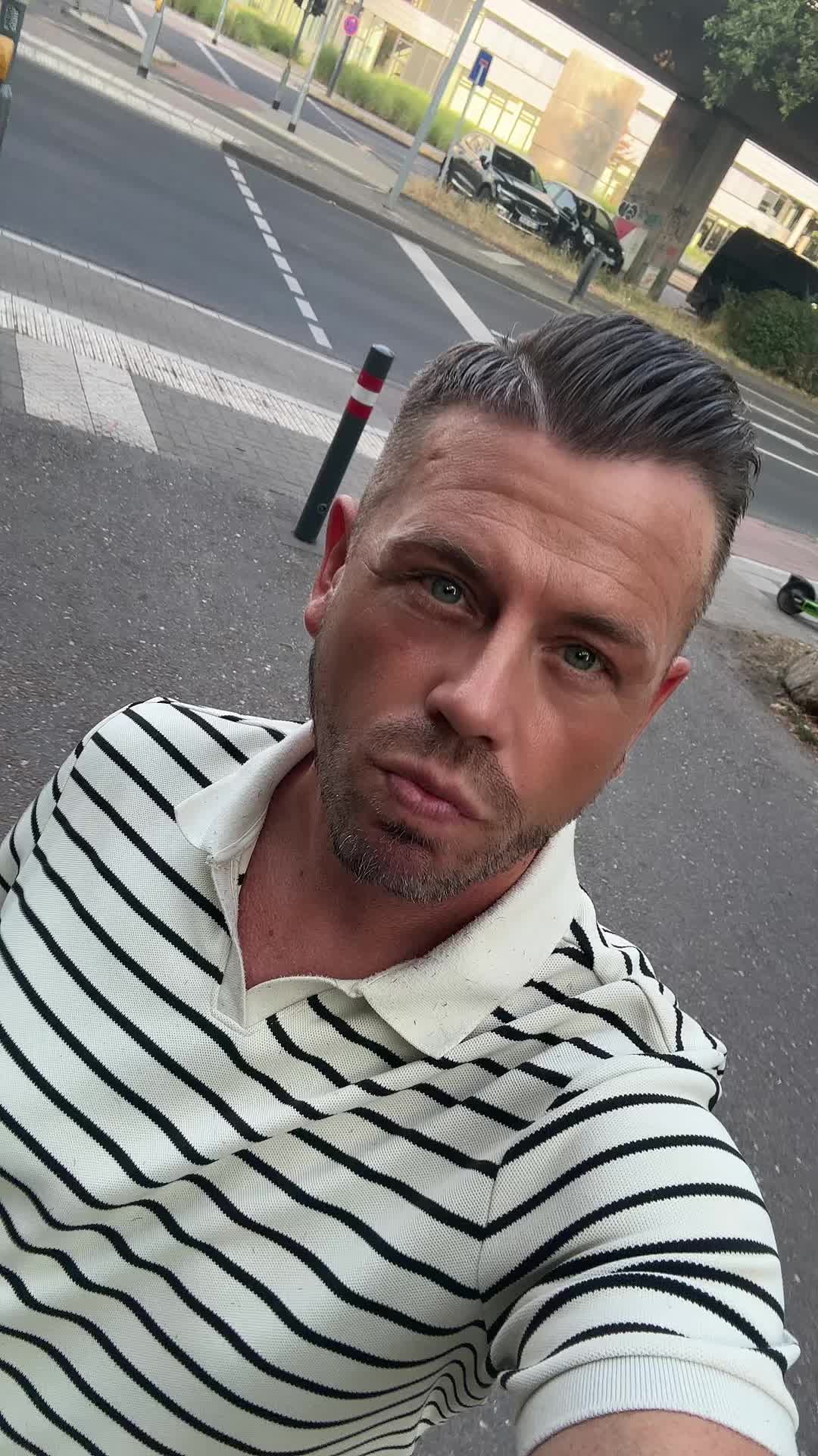 @Der Jojo