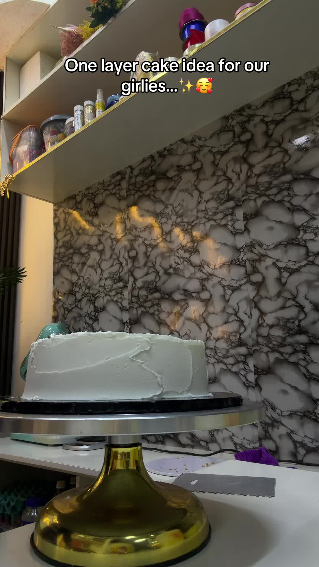 @luchimegacakes