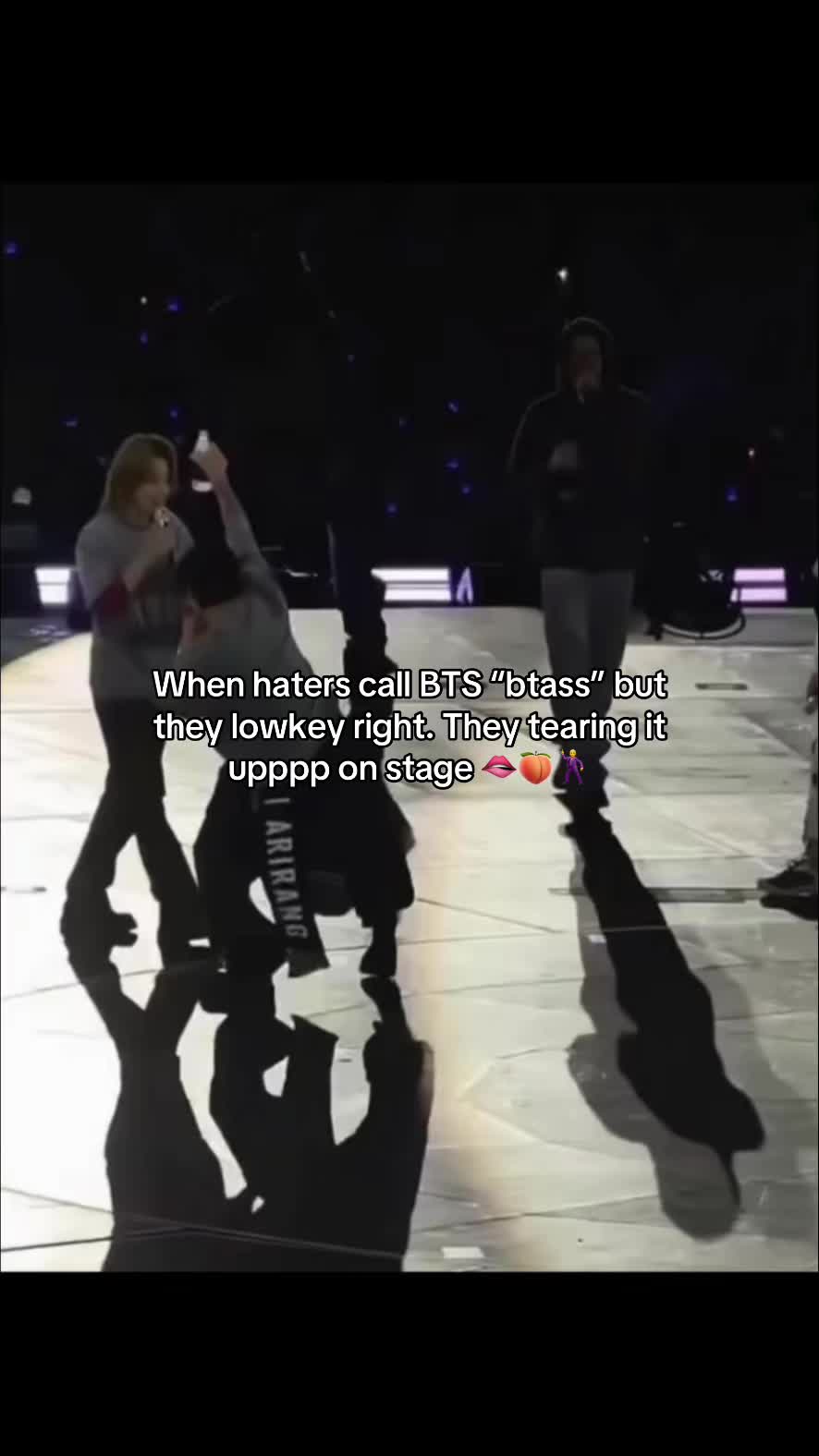 @Meowngi SAW BTS!⊙⊝⊜