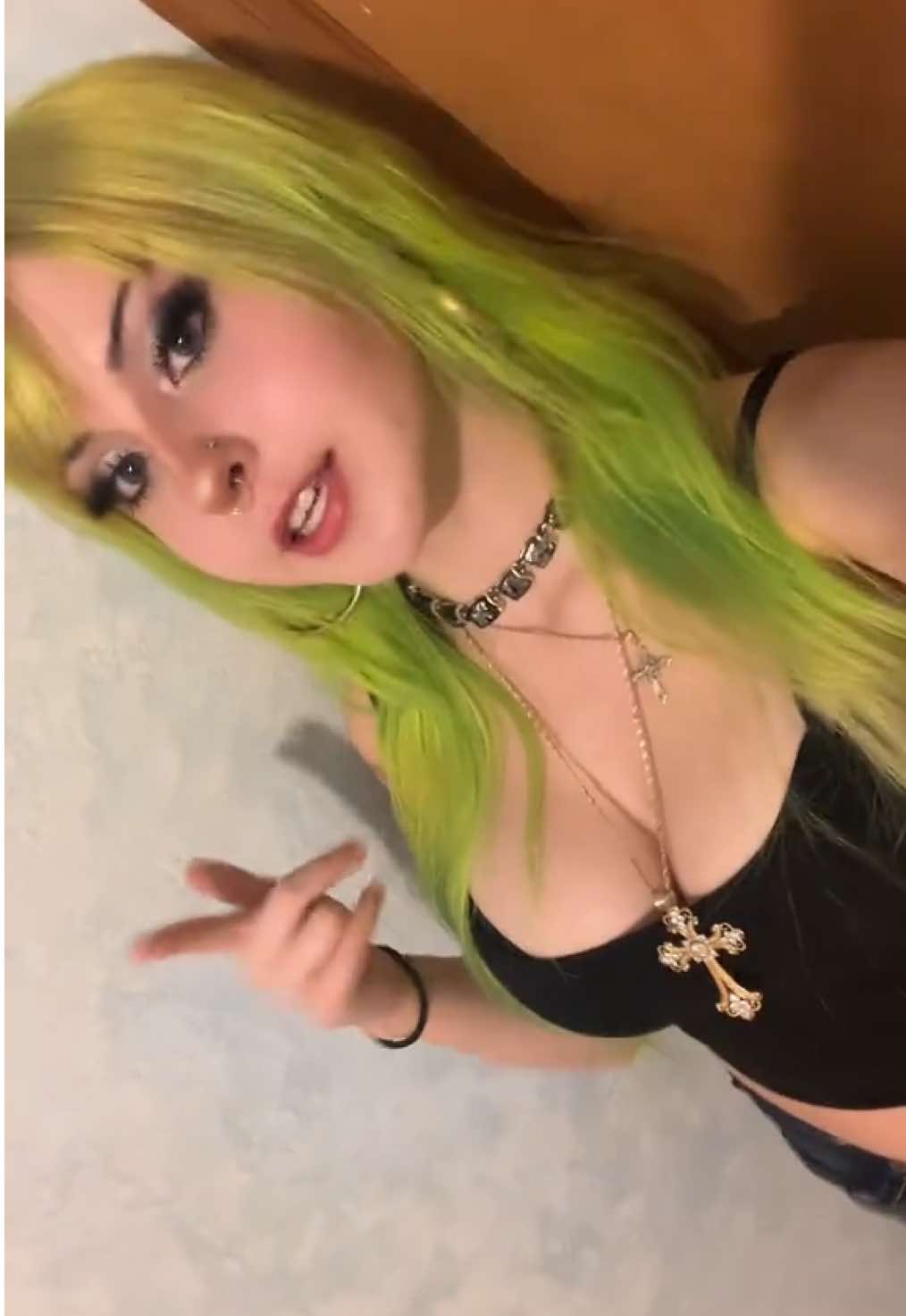 @𝐿𝓎𝒹𝒾𝒶 🐇
