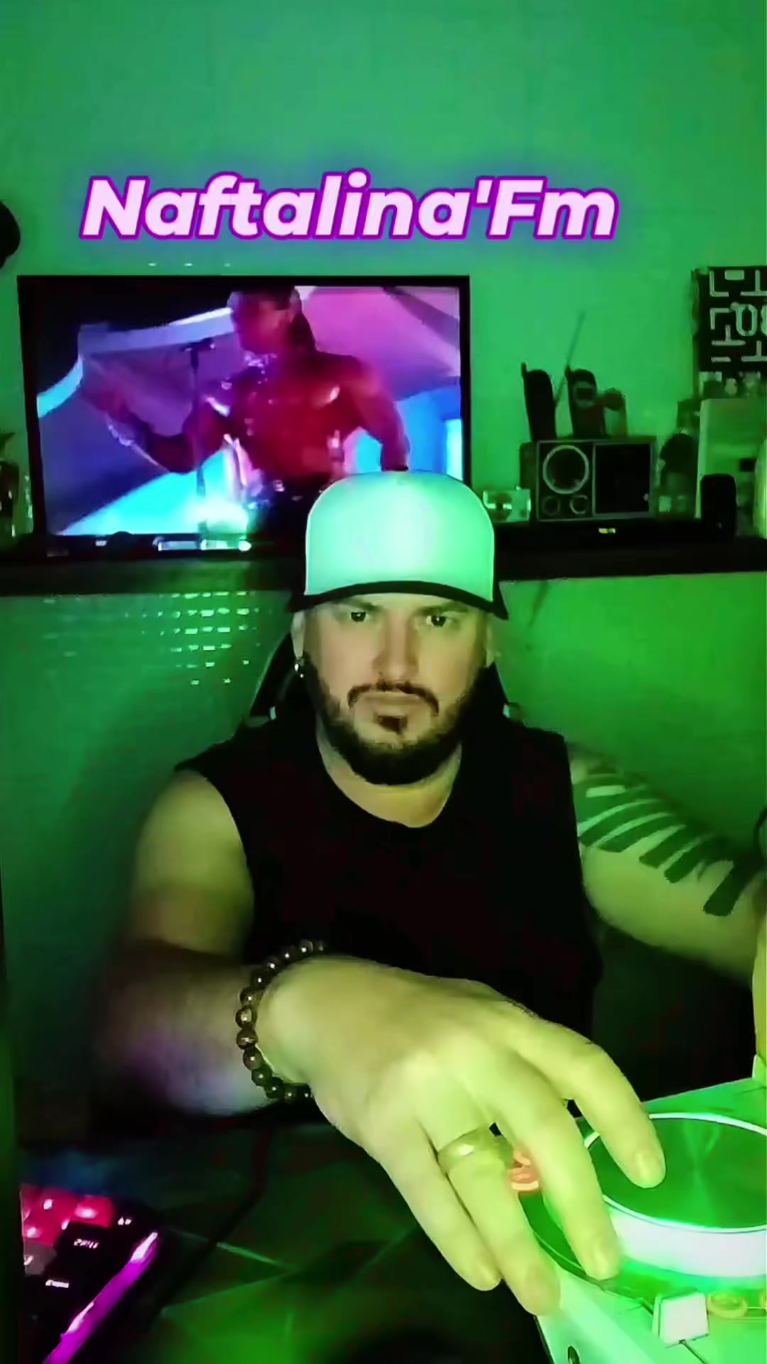 @NAFTALINA FM  &Eacute;  S&Oacute; SUCESSO !