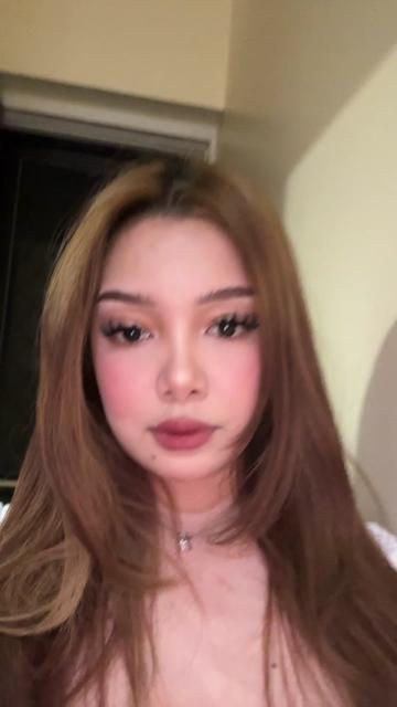 @𝒴 .