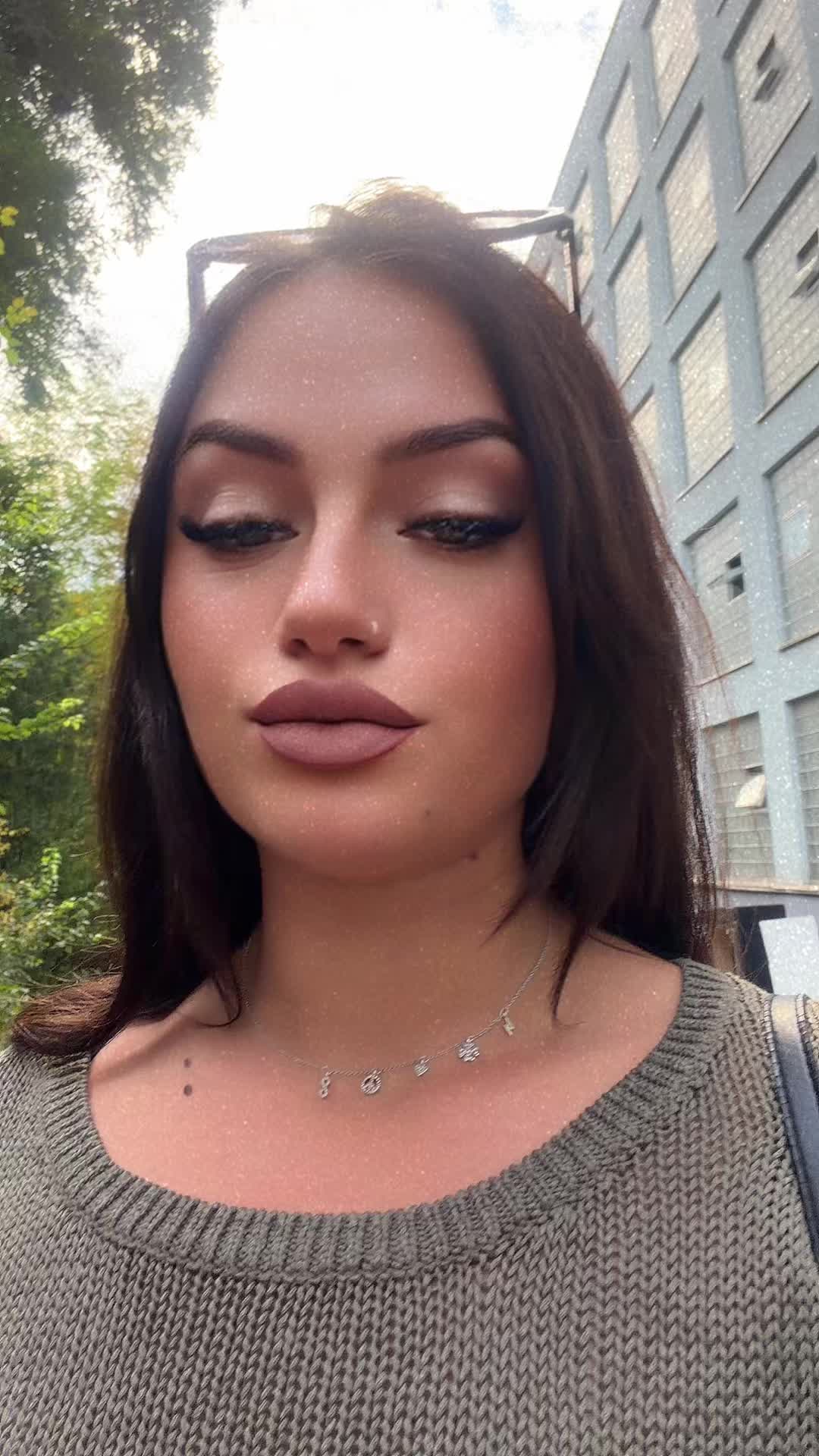 @elly96e