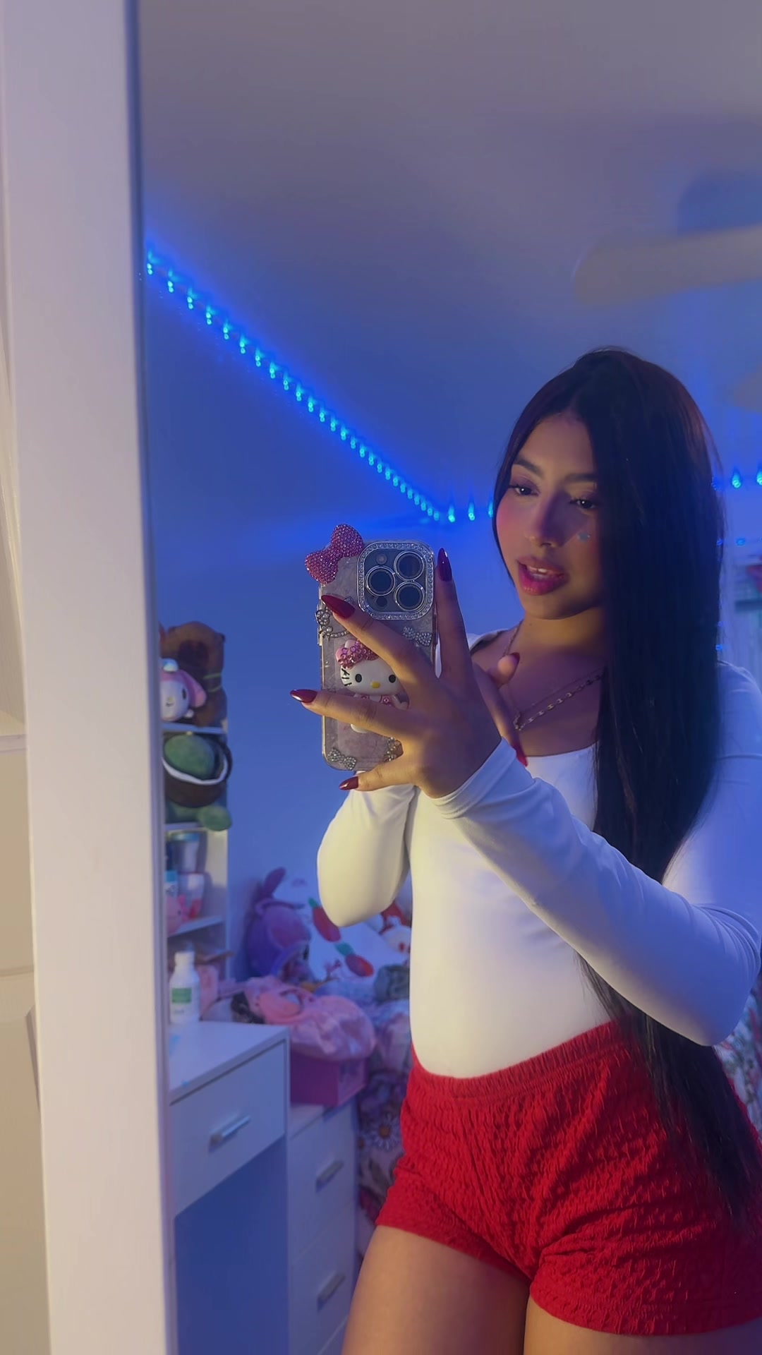 @VALERIA🦦